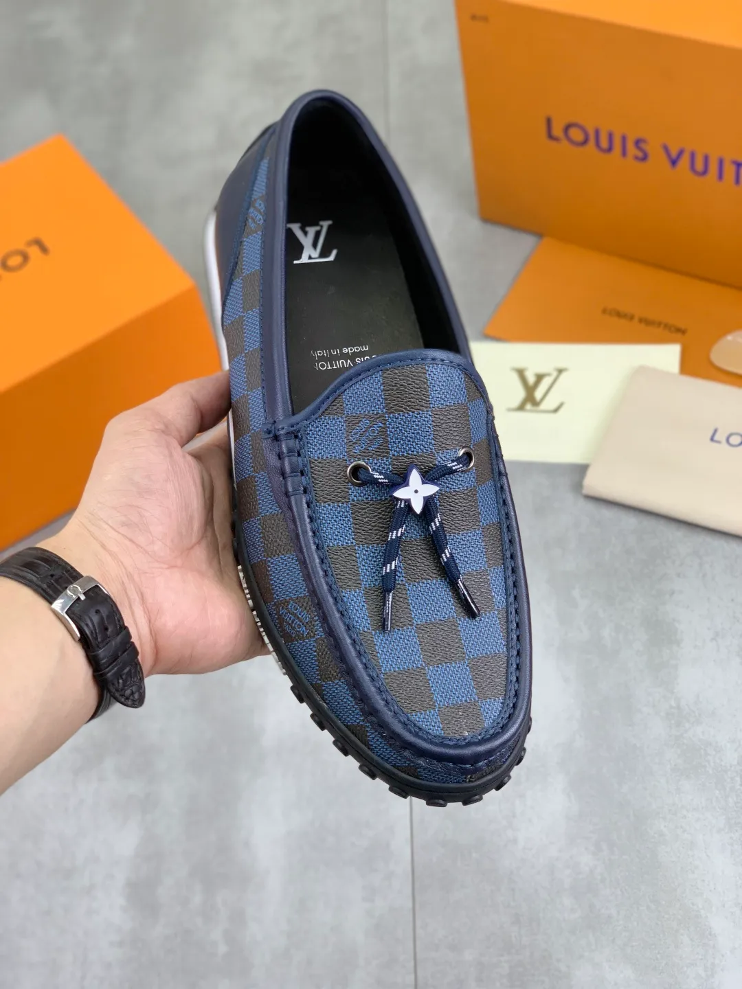 Men's Men's Shoes 💰P640 New Style 💶[LOUIS VUITTON] Water-dyed Niuli Original Order New Style 🍀LV Louis Vuitton *——Top version of LV classic leather shoes! Made of imported original calfskin, original leather side strips and wear-resistant high-end rubber outsole! High quality products! Color: black optional Size: 39-45